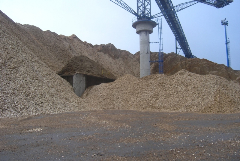 SCP drevosklad - sklad a doprava štiepok, Reclaimer